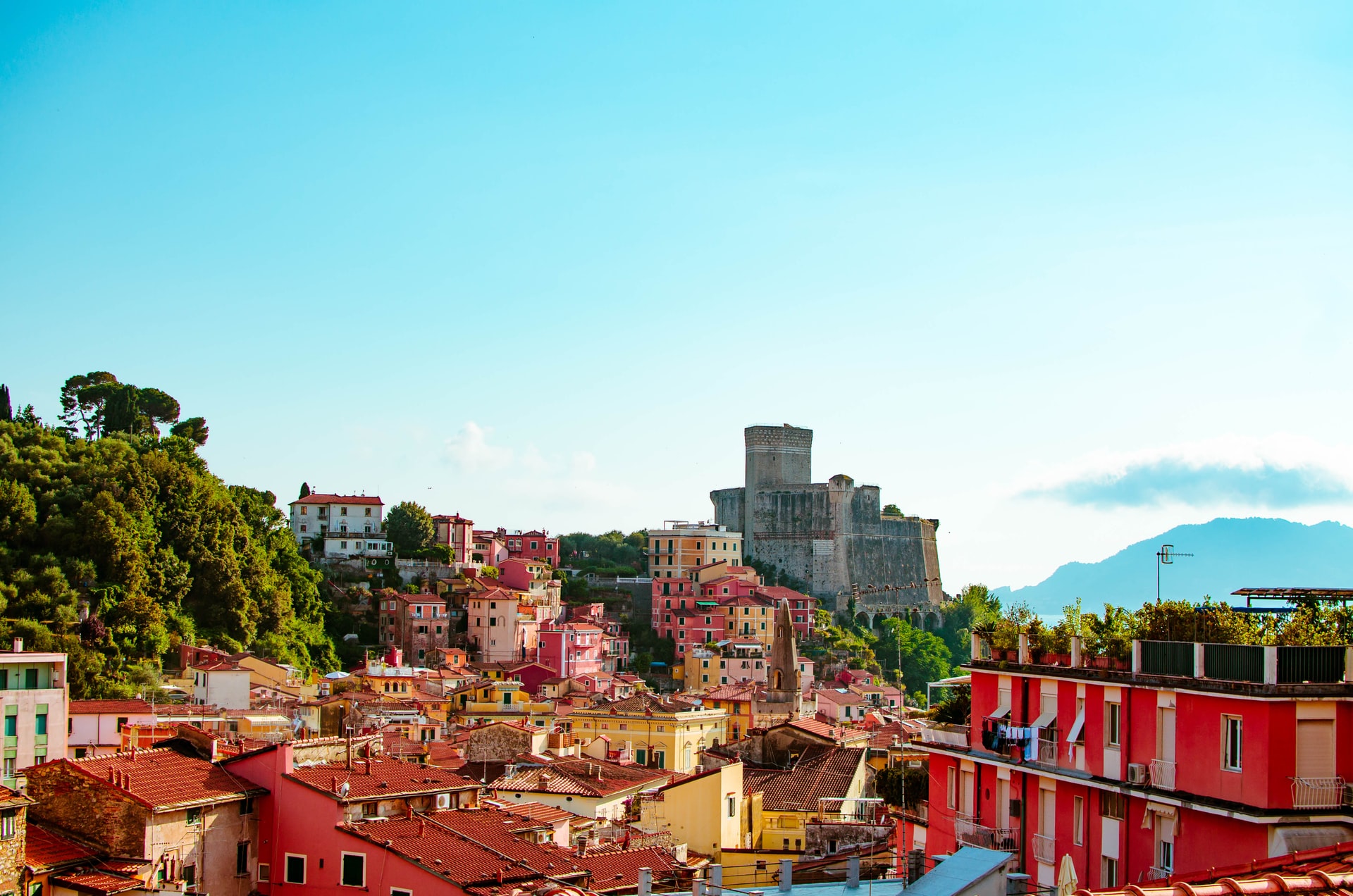 Foto di Caleb Miller | Unsplash Licence LA SPEZIA E LERICI